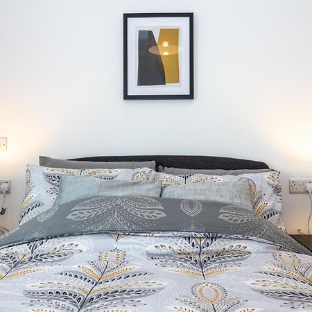 Apartament Royal Ebony By Asquare Lettings Manchester Zewnętrze zdjęcie
